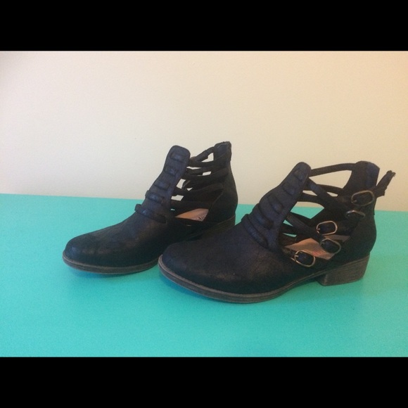 JustFab Shoes - Black Booties